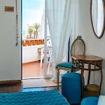 Guest house Ericeira Soulsurfers Guesthouse *