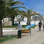 Guest house Ericeira Soulsurfers Guesthouse *