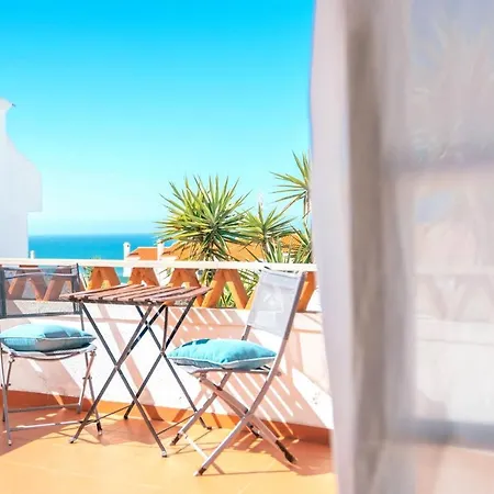 Pensión Soulsurfers Ericeira