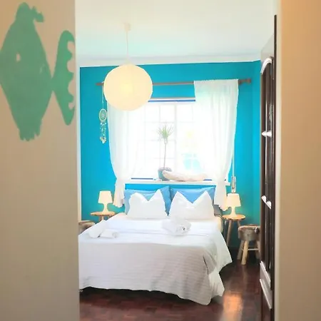 Soulsurfers Pensión *